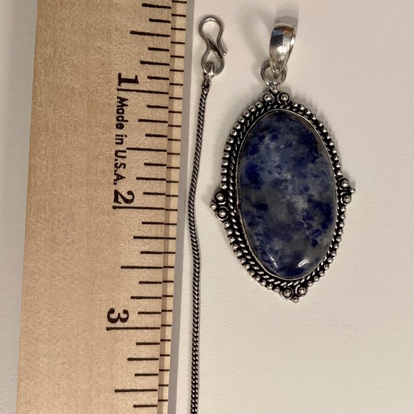 Sodalite Cabochon Pendant Necklace Silvertone 17” - Picture 6 of 9